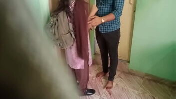 College students from India in homemade video with natural thick tits and anal scenes.