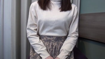 The real sex appeal of an angel in white: A Chinese beauty.